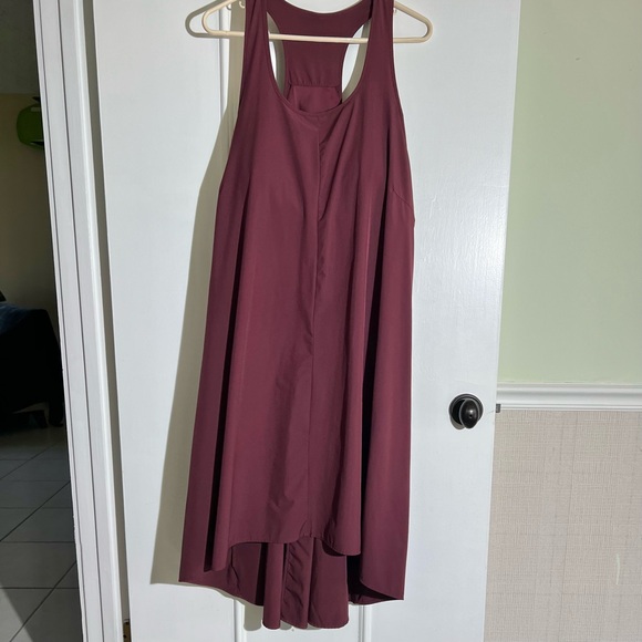 HALARA Sleeveless High Low Dress in Burgundy - Picture 2 of 8